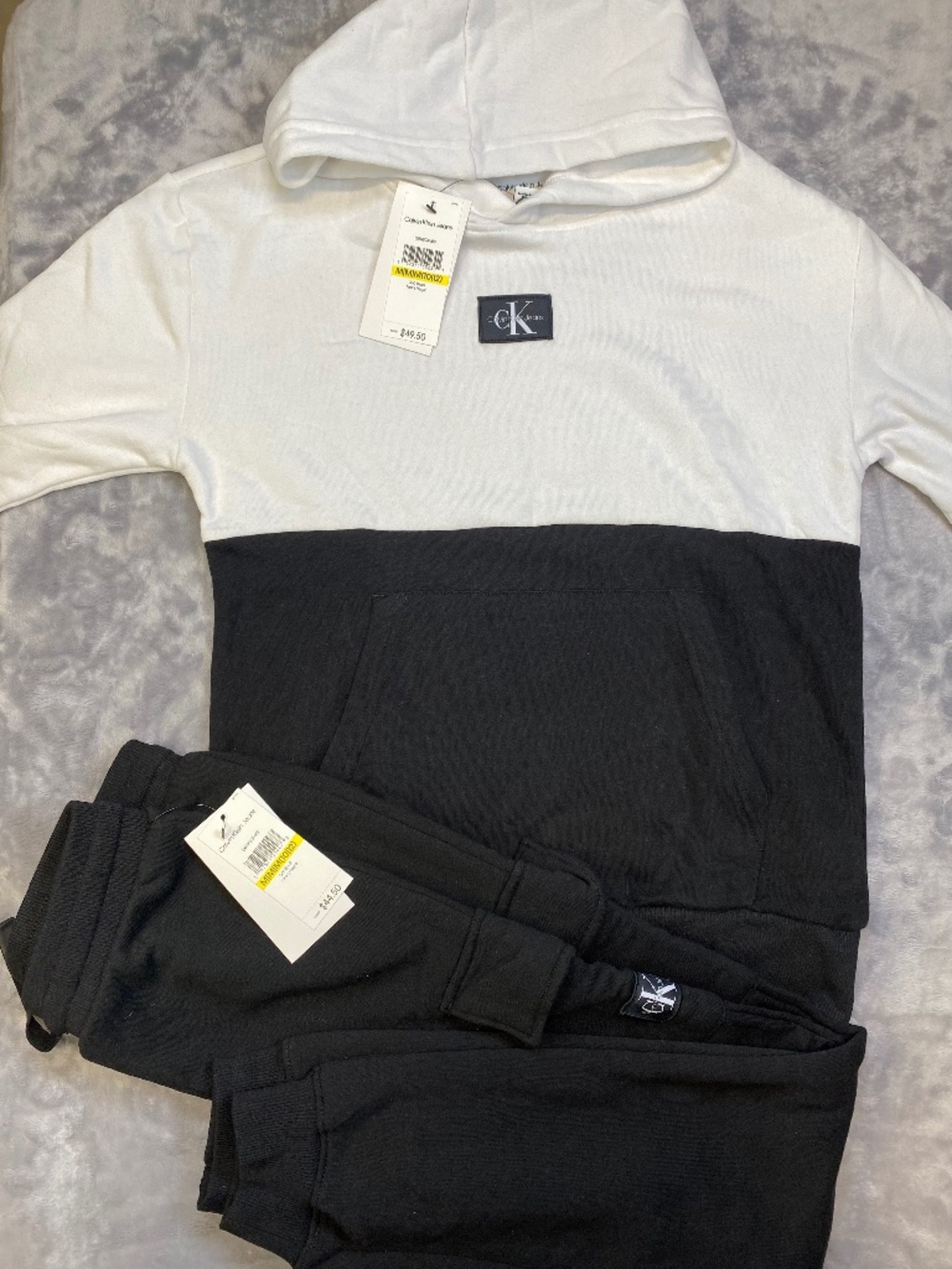 Calvin Klein NEW Boys Sweat Pants & Hoodie Bundle - Size Medium 10/12